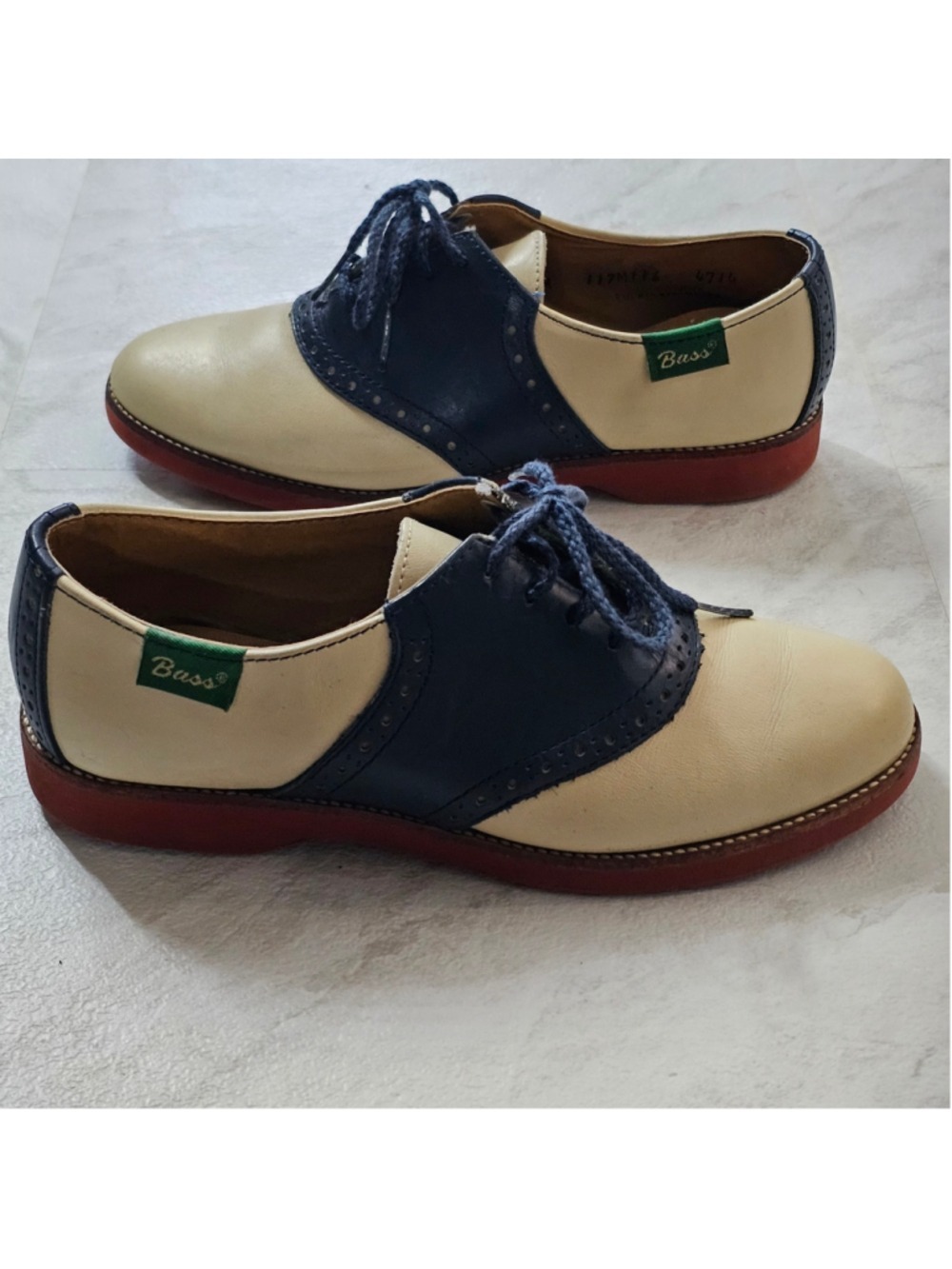 Vintage G.H. Bass Saddle Shoes Womens 5M Cream Navy Leather Oxford 80s 90s